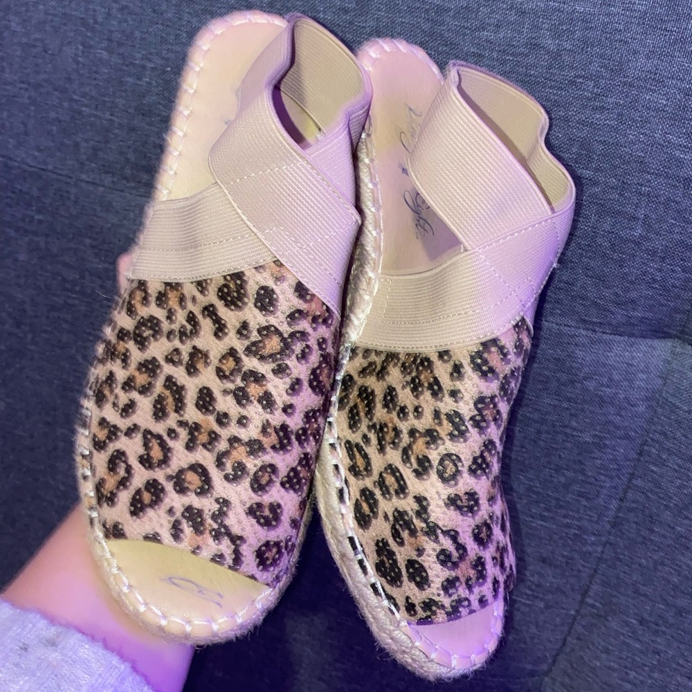 size 7 leopard print wedge heels